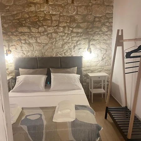 Living In Afytos
